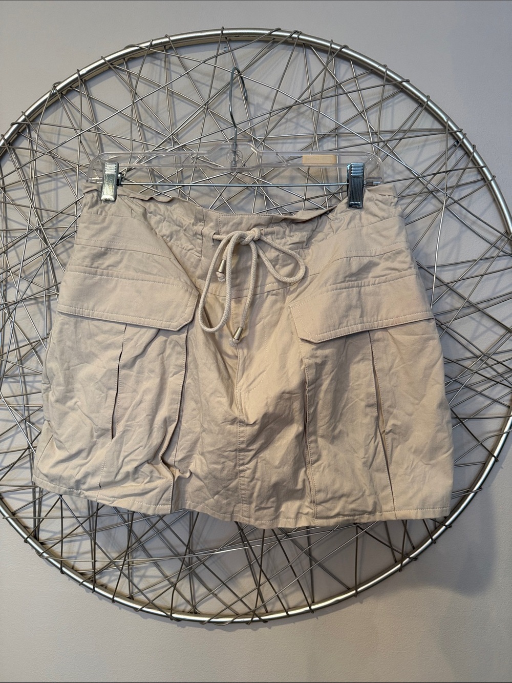 Le Lis Women's Drawstring Cargo Skirt - Cream Size Medium